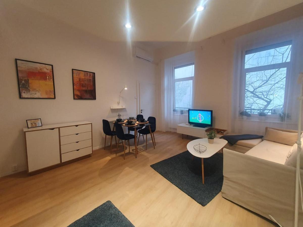 Petofi Apartment With Air Condition Budapest Luaran gambar