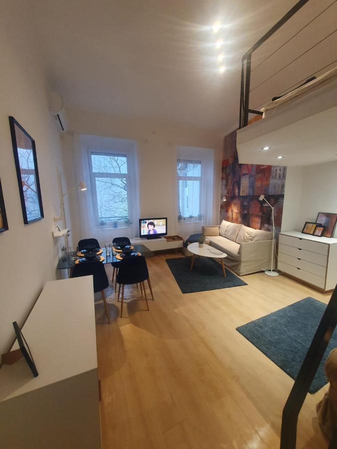 Petofi Apartment With Air Condition Budapest Luaran gambar